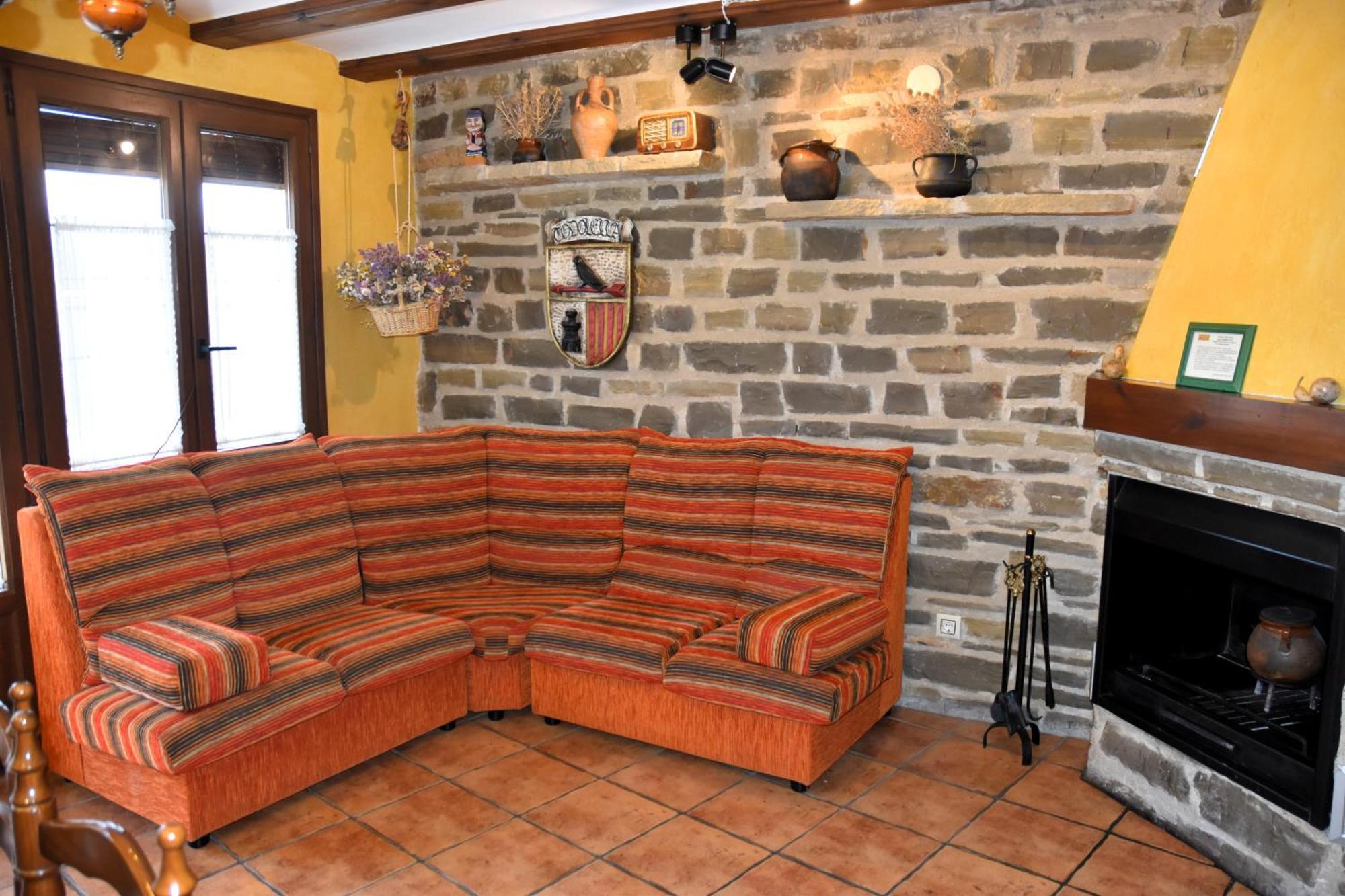Casa Rural Nuri De Rei A Y B Todolella Экстерьер фото